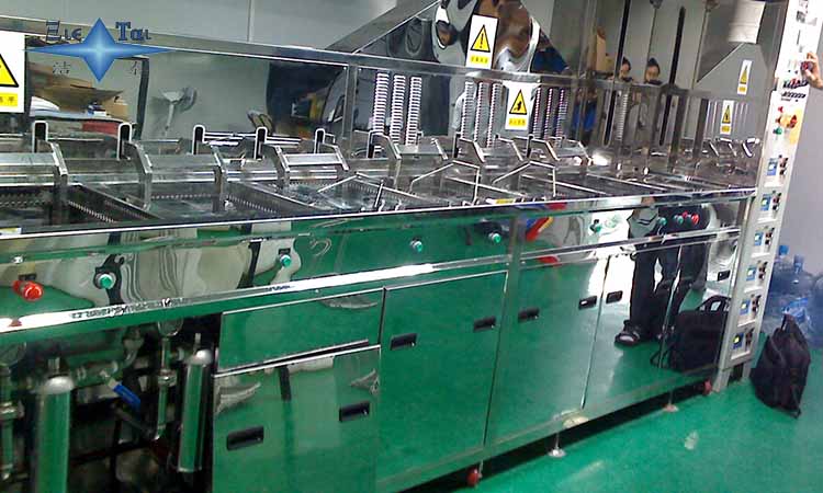 塑膠模具臟了怎么洗？用超聲波清洗機(jī)輕松搞定殘留物