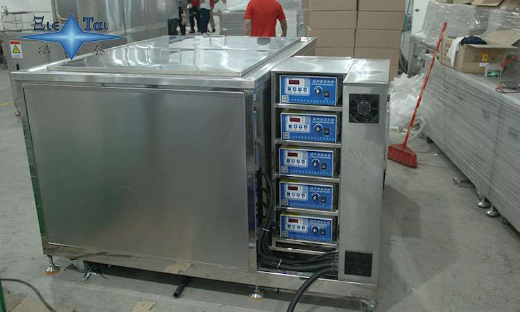 清洗金屬塑料模具：超聲波清洗機(jī)的應(yīng)用與優(yōu)勢