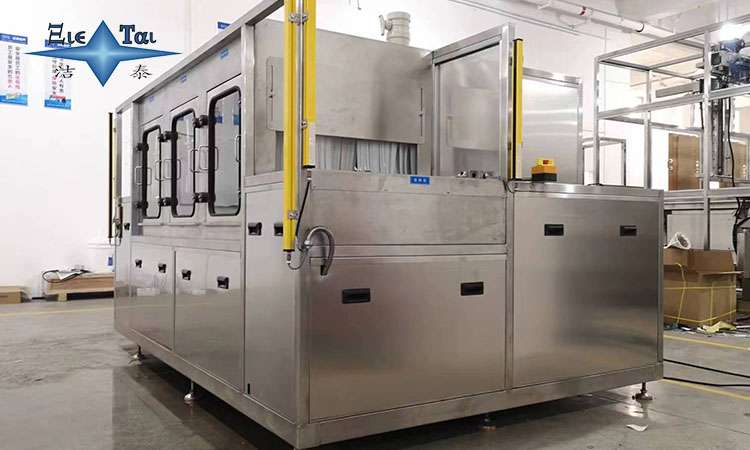 超聲波清洗機(jī)酸洗過(guò)程中清洗劑的選擇與應(yīng)用解析